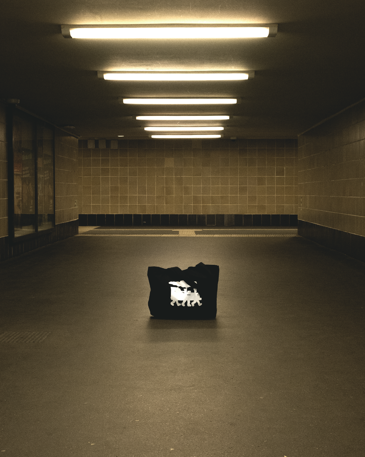 INTERRAIL TRAINWALK VÄSKA (SVART)